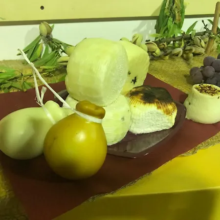 Experience Il Paesino Guest house *