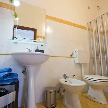 Experience Il Paesino Guest house *